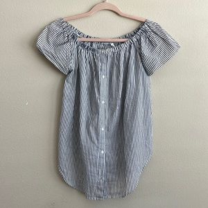 Beautiful stripped off-shoulder